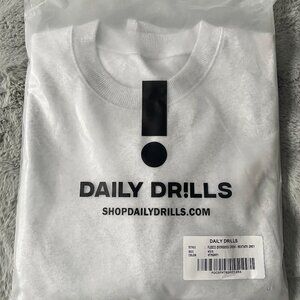 *NWT* DAILY DRILLS Oversized Fleece Crew - Heather Grey (XS/S)
